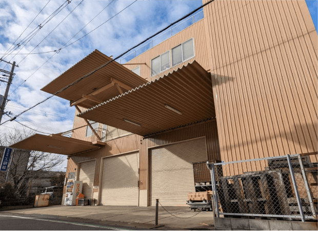 本社・本社工場の外観